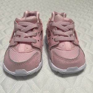 Nike huarache run toddler 4 c great condition